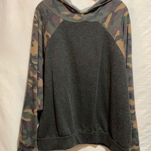 L/B LUCKY/BLESSED CAMO SWEATSHIRT HOODIE SZ XL